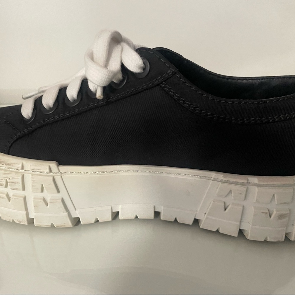 Prada sneaker - Picture 4 of 5